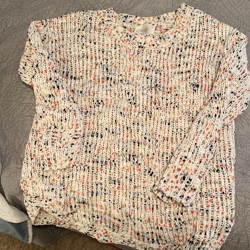 Jessica Simpson sweater